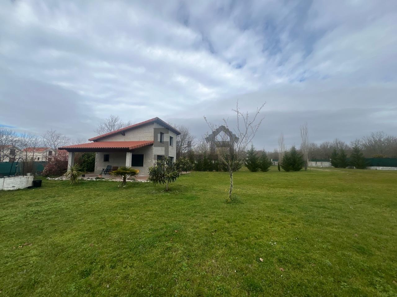 VENTA FINCA CON GALPÓN EN TAPADA DE BOUZAS
