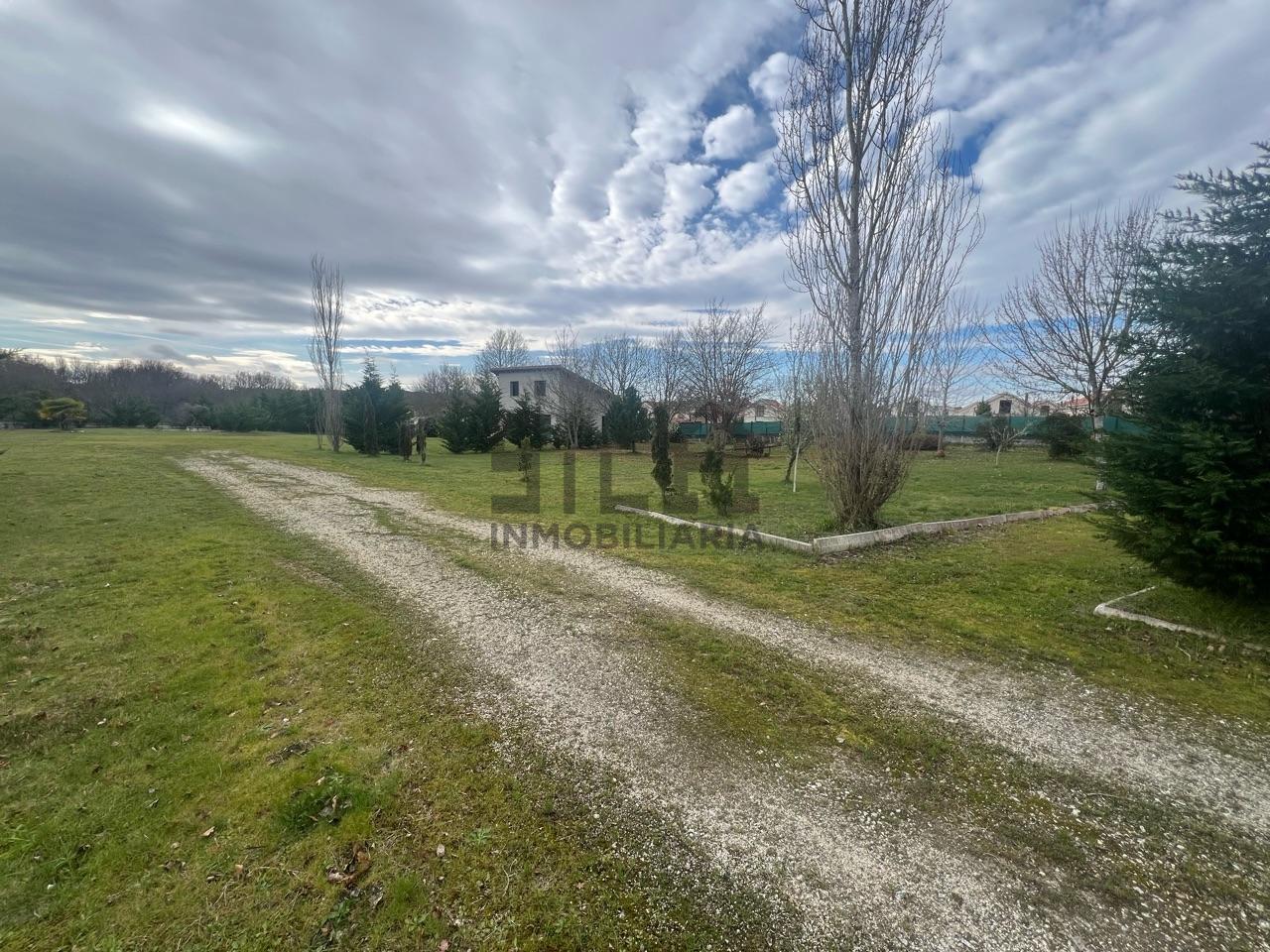 VENTA FINCA CON GALPÓN EN TAPADA DE BOUZAS