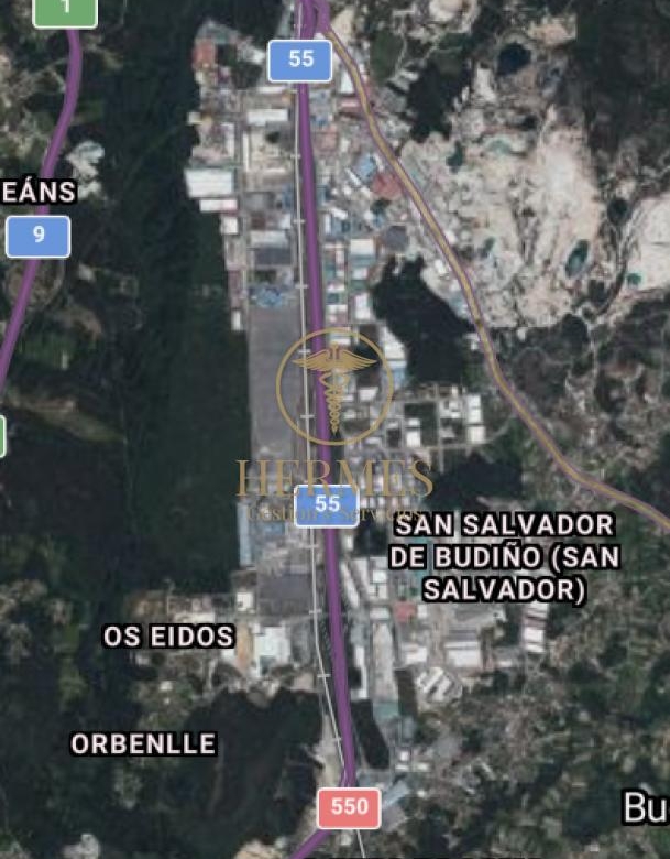Suelo  industrial con naves en venta Porriño