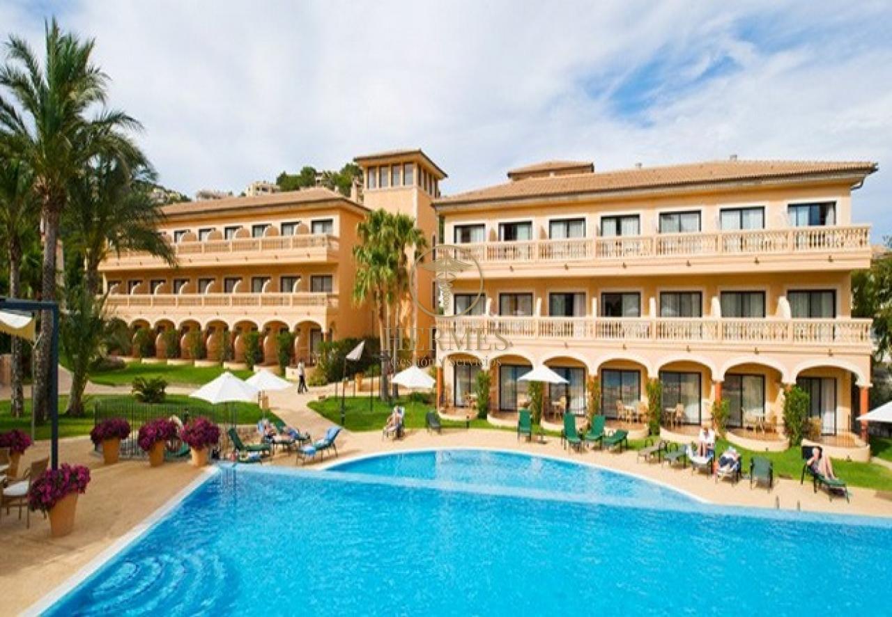 174991438203500163775_174991315211 Se vende Hotel en Pontevedra, más de 50 habitaciones!!