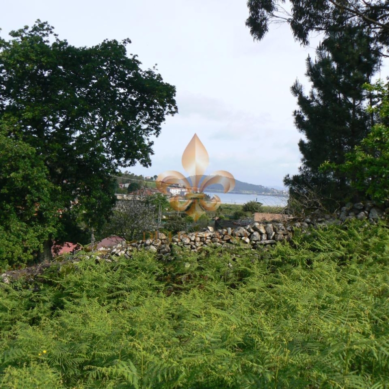Solar edificable en Bahiña – Baiona – Vistas al mar