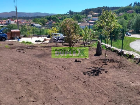 ¡Oportunidad Única en Fornelos de Montes! Terreno Urbano con Proyecto Básico para Vivienda Unifamiliar