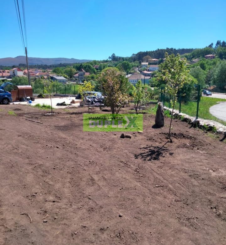 ¡Oportunidad Única en Fornelos de Montes! Terreno Urbano con Proyecto Básico para Vivienda Unifamiliar