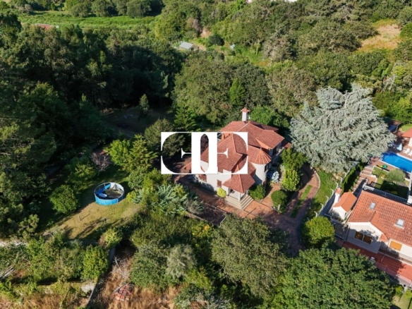 Oportunidad única: Casa con terreno y vistas en el corazón de Hío.