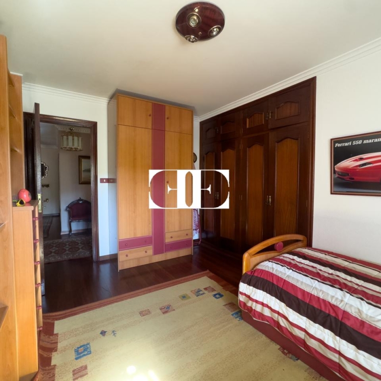 Oportunidad única: Casa con terreno y vistas en el corazón de Hío.