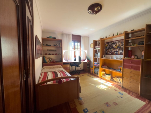 Oportunidad única: Casa con terreno y vistas en el corazón de Hío.