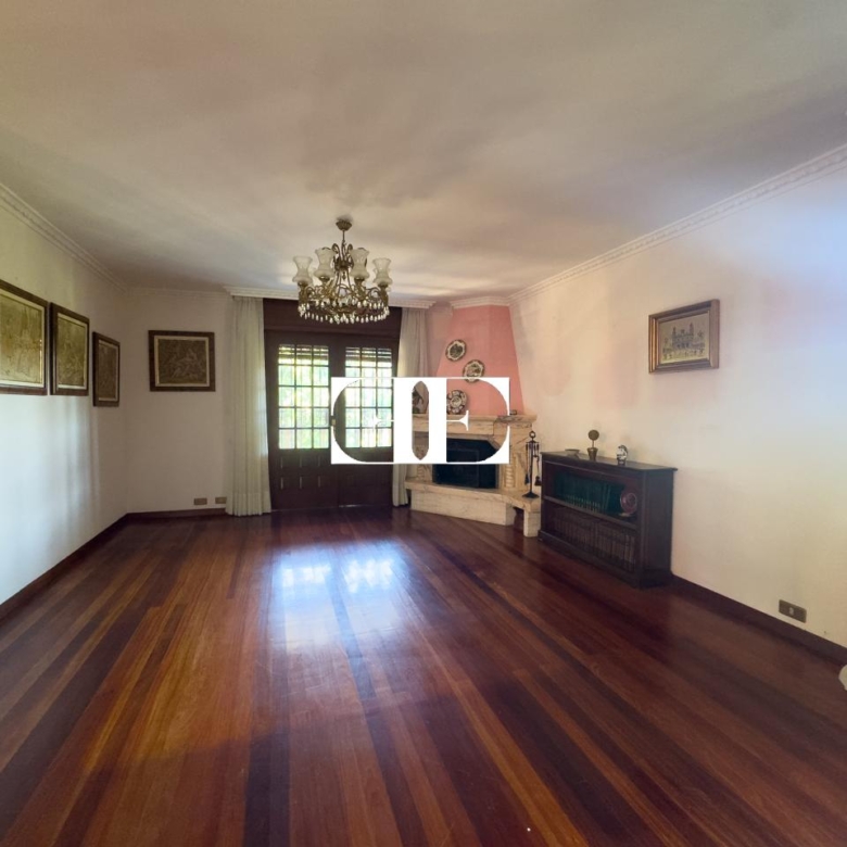 Oportunidad única: Casa con terreno y vistas en el corazón de Hío.