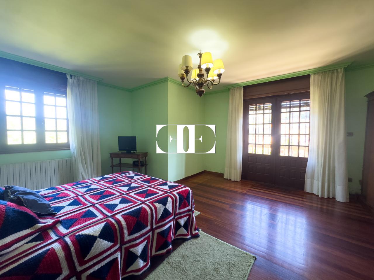175190219516800041783_175161606445 Oportunidad única: Casa con terreno y vistas en el corazón de Hío.