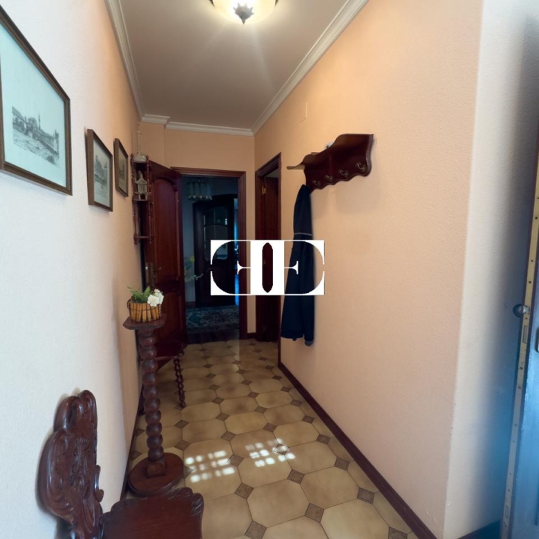 Oportunidad única: Casa con terreno y vistas en el corazón de Hío.