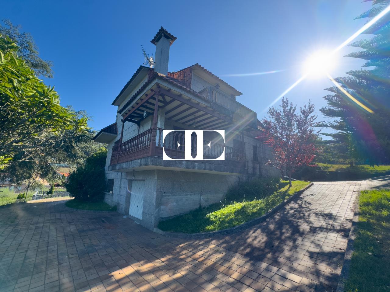 175190221671600041783_175161610338 Oportunidad única: Casa con terreno y vistas en el corazón de Hío.