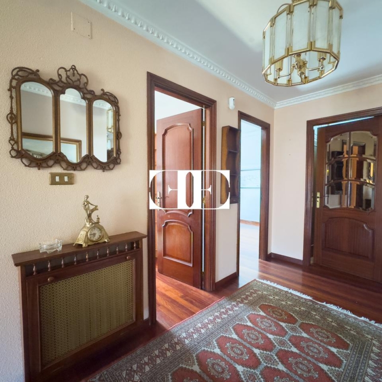 Oportunidad única: Casa con terreno y vistas en el corazón de Hío.