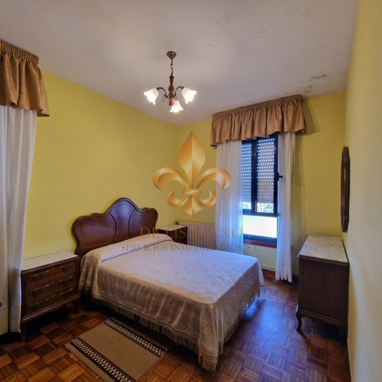 Venta de inmueble en Gondomar con uso mixto: residencial y hostelero.