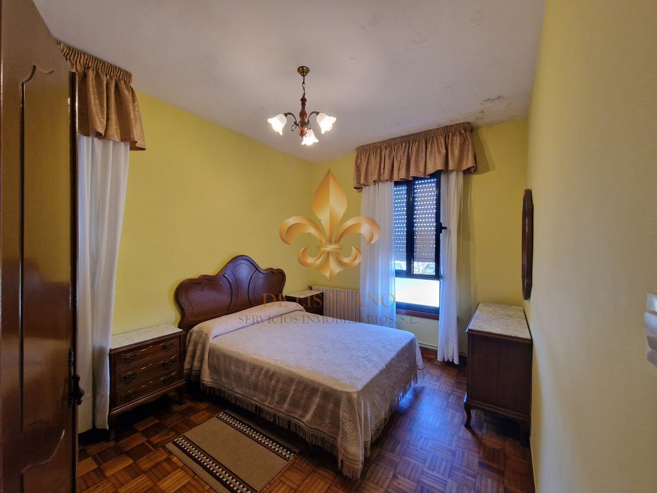 Venta de inmueble en Gondomar con uso mixto: residencial y hostelero.