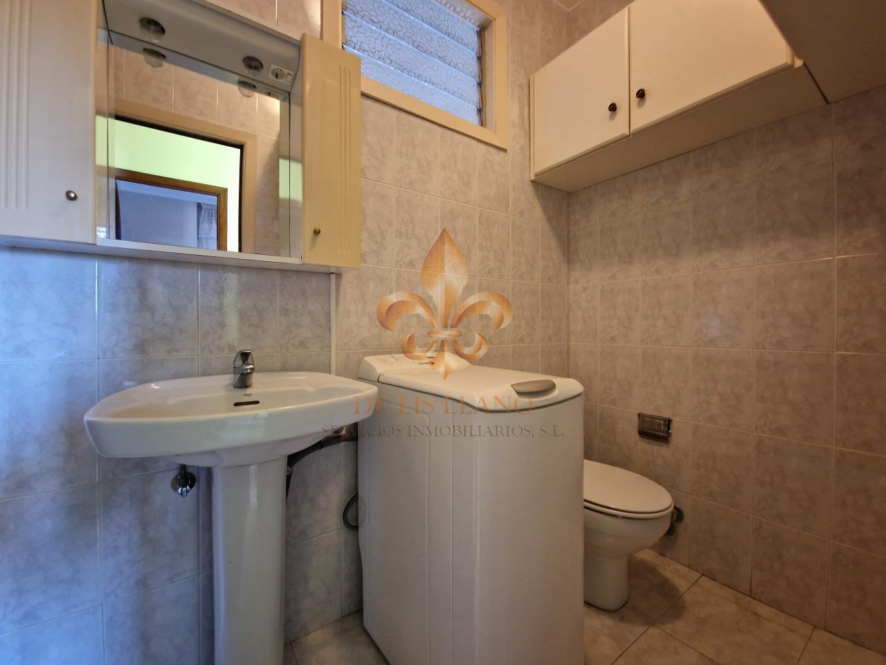 Venta de inmueble en Gondomar con uso mixto: residencial y hostelero.