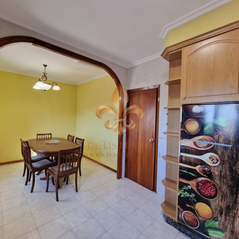 Venta de inmueble en Gondomar con uso mixto: residencial y hostelero.