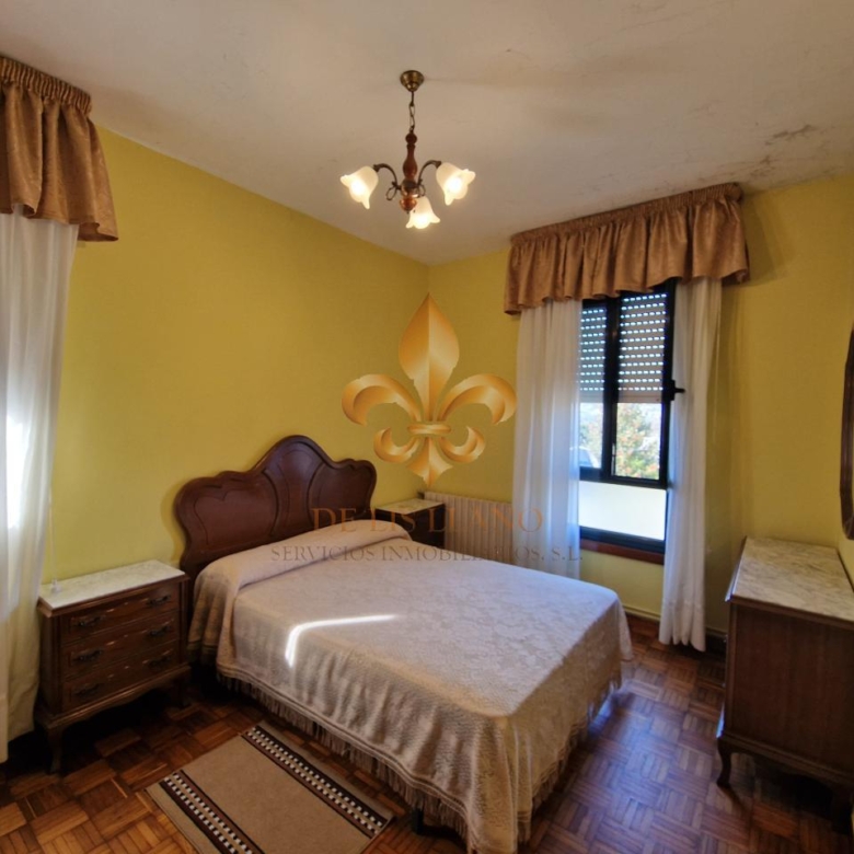 Venta de inmueble en Gondomar con uso mixto: residencial y hostelero.