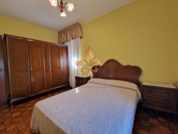Venta de inmueble en Gondomar con uso mixto: residencial y hostelero.