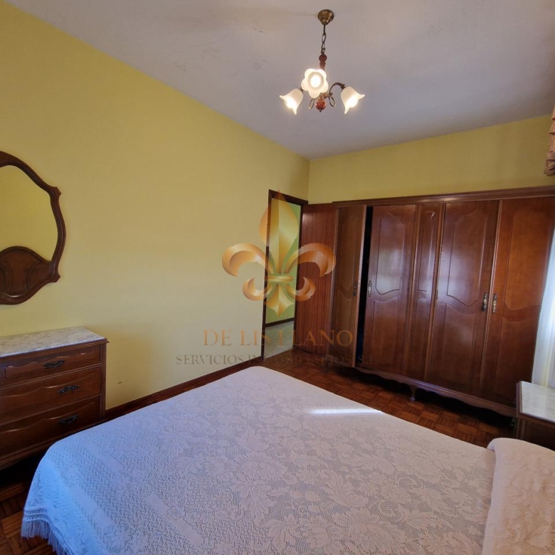 Venta de inmueble en Gondomar con uso mixto: residencial y hostelero.