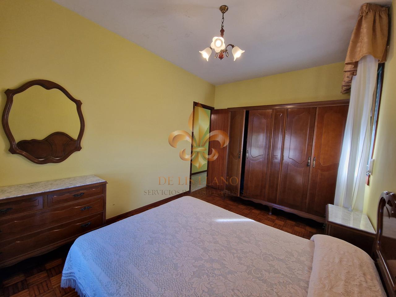 Venta de inmueble en Gondomar con uso mixto: residencial y hostelero.