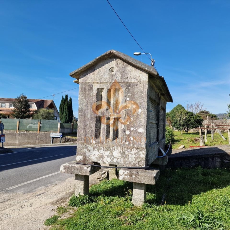 Venta de inmueble en Gondomar con uso mixto: residencial y hostelero.