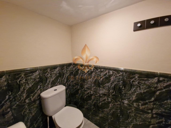 Venta de inmueble en Gondomar con uso mixto: residencial y hostelero.