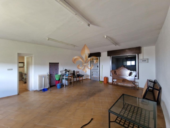 Venta de inmueble en Gondomar con uso mixto: residencial y hostelero.