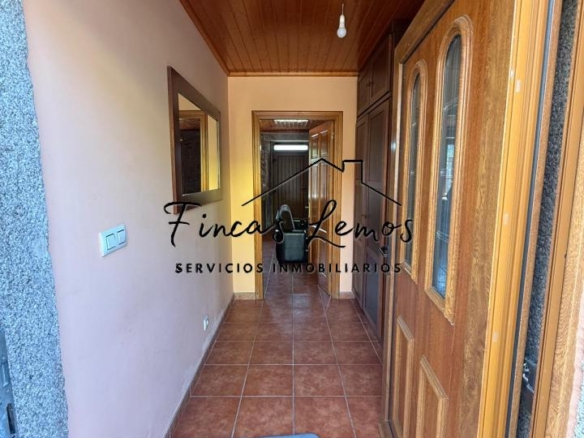 Encantadora casa de piedra en Calabanda, Vimianzo – 166 m² con finca de 720 m²
