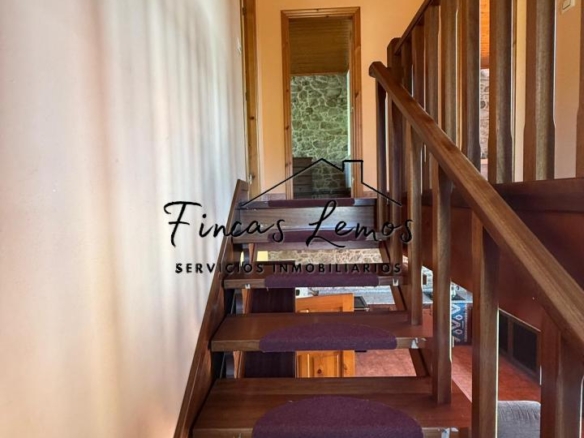 Encantadora casa de piedra en Calabanda, Vimianzo – 166 m² con finca de 720 m²