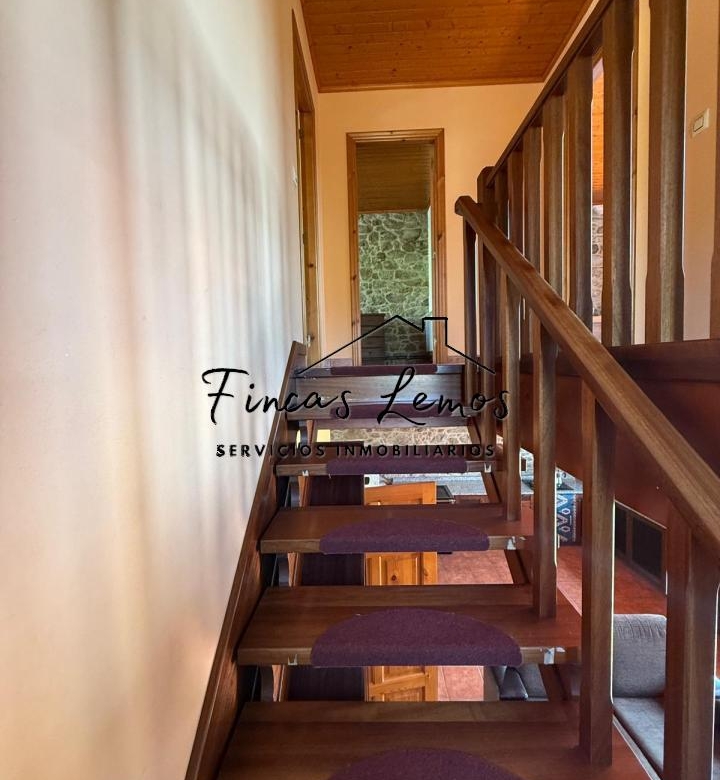 Encantadora casa de piedra en Calabanda, Vimianzo – 166 m² con finca de 720 m²