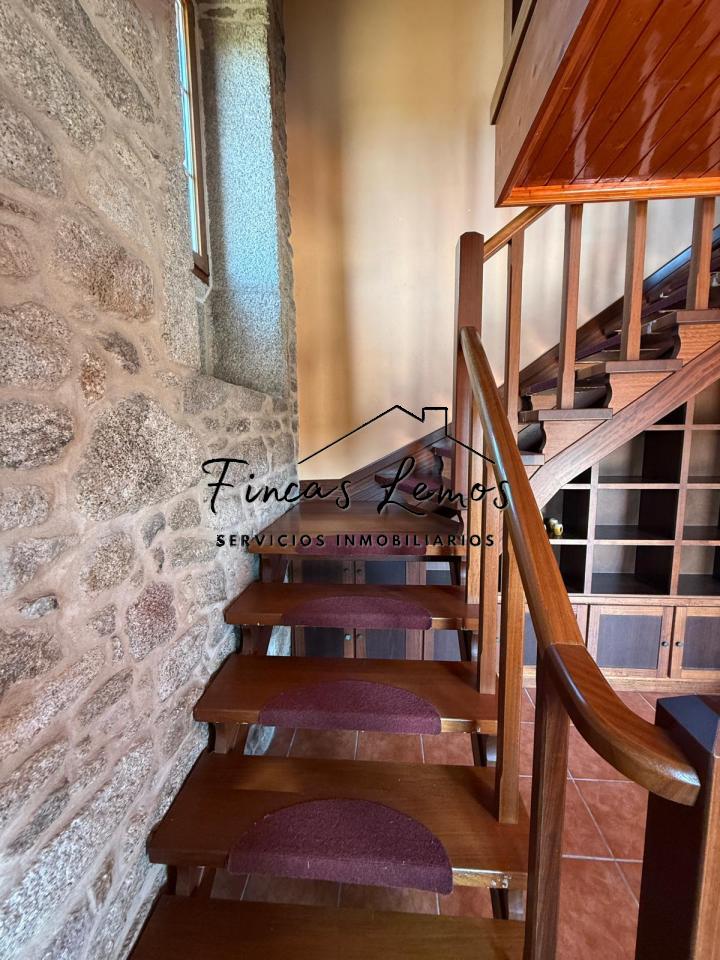 175250927426400041864_175250800628 Encantadora casa de piedra en Calabanda, Vimianzo – 166 m² con finca de 720 m²