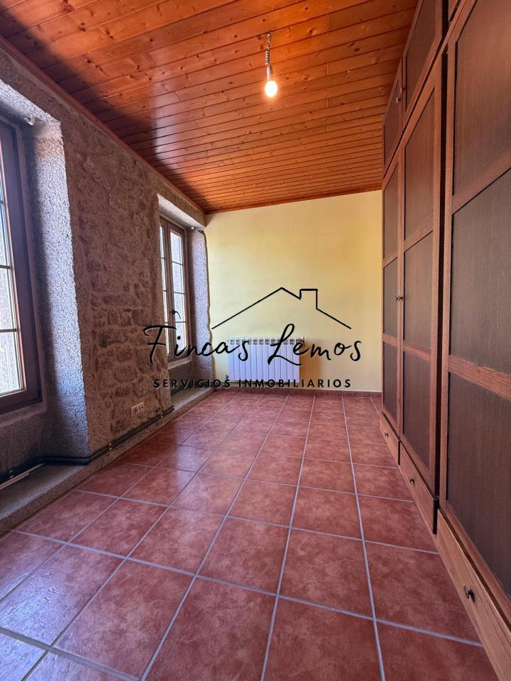 175250927591100041864_175250800699 Encantadora casa de piedra en Calabanda, Vimianzo – 166 m² con finca de 720 m²
