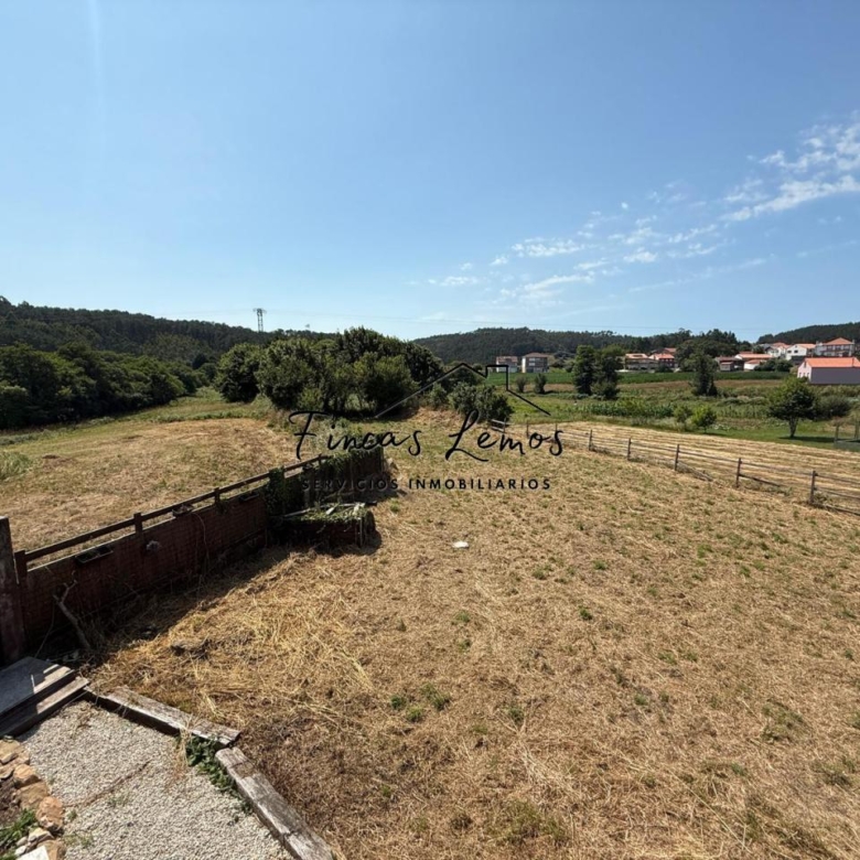 Encantadora casa de piedra en Calabanda, Vimianzo – 166 m² con finca de 720 m²