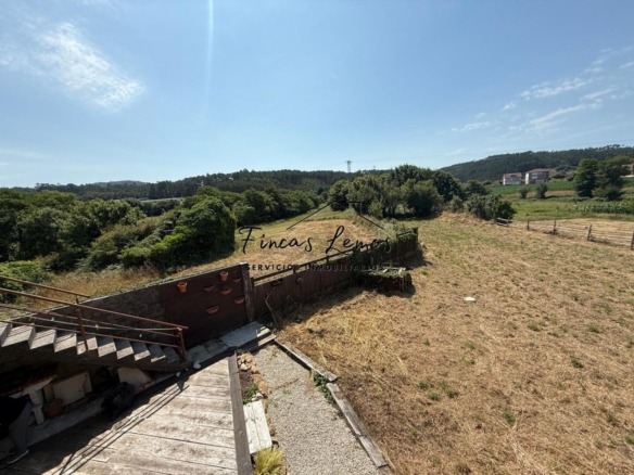 Encantadora casa de piedra en Calabanda, Vimianzo – 166 m² con finca de 720 m²