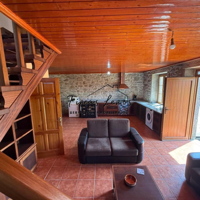 Encantadora casa de piedra en Calabanda, Vimianzo – 166 m² con finca de 720 m²