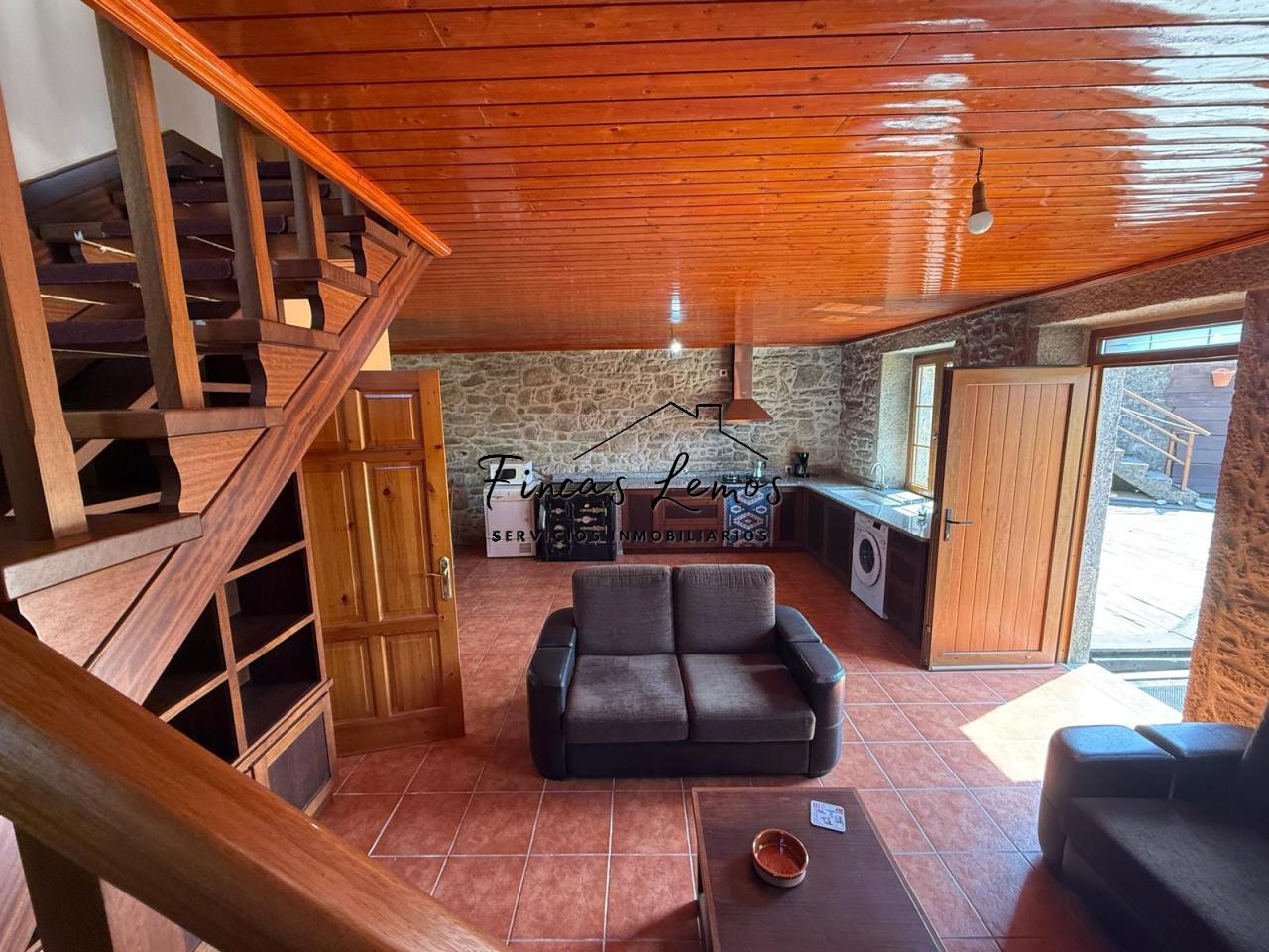 175250928579300041864_175250801801 Encantadora casa de piedra en Calabanda, Vimianzo – 166 m² con finca de 720 m²