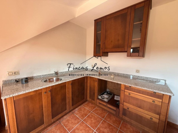 Encantadora casa de piedra en Calabanda, Vimianzo – 166 m² con finca de 720 m²