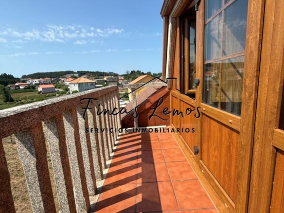 Encantadora casa de piedra en Calabanda, Vimianzo – 166 m² con finca de 720 m²