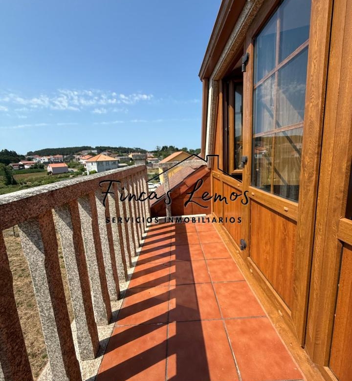 Encantadora casa de piedra en Calabanda, Vimianzo – 166 m² con finca de 720 m²