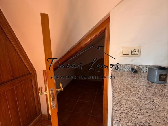Encantadora casa de piedra en Calabanda, Vimianzo – 166 m² con finca de 720 m²