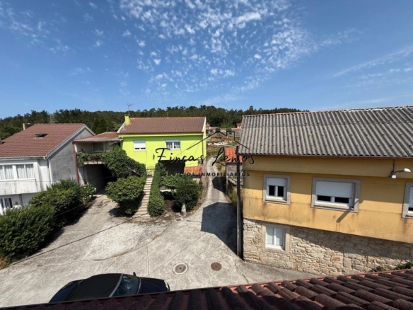 Encantadora casa de piedra en Calabanda, Vimianzo – 166 m² con finca de 720 m²