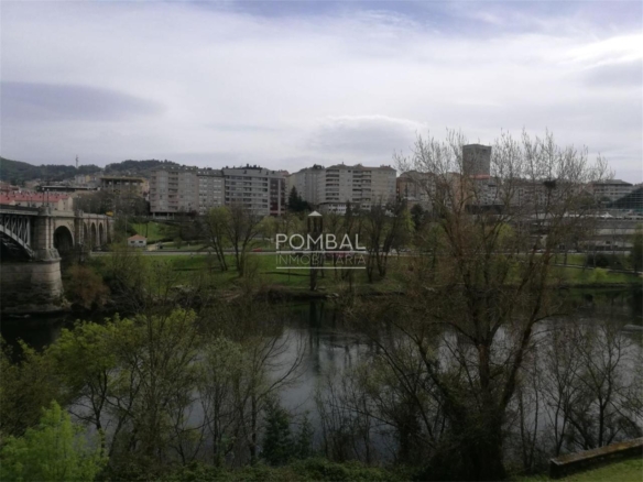 Local comercial en alquiler en A Ponte
