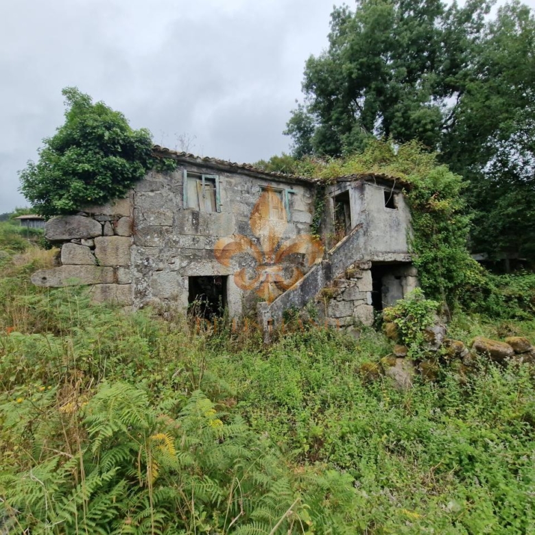 Casa rústica en venta en Peitieiros – Gondomar