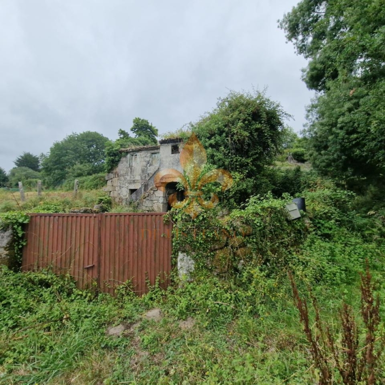 Casa rústica en venta en Peitieiros – Gondomar
