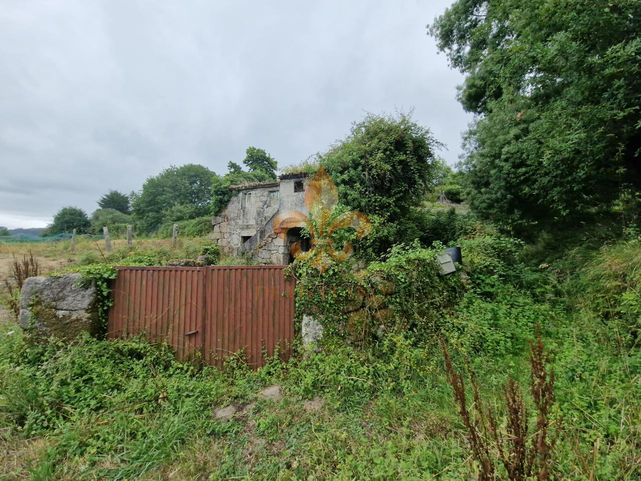 175328457946600041974_175328424515 Casa rústica en venta en Peitieiros – Gondomar