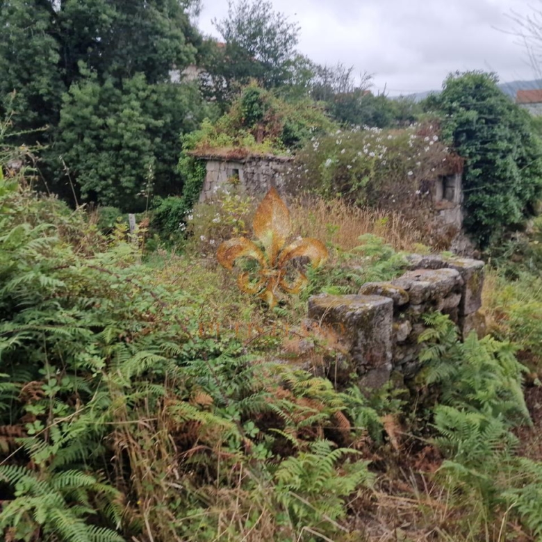 Casa rústica en venta en Peitieiros – Gondomar