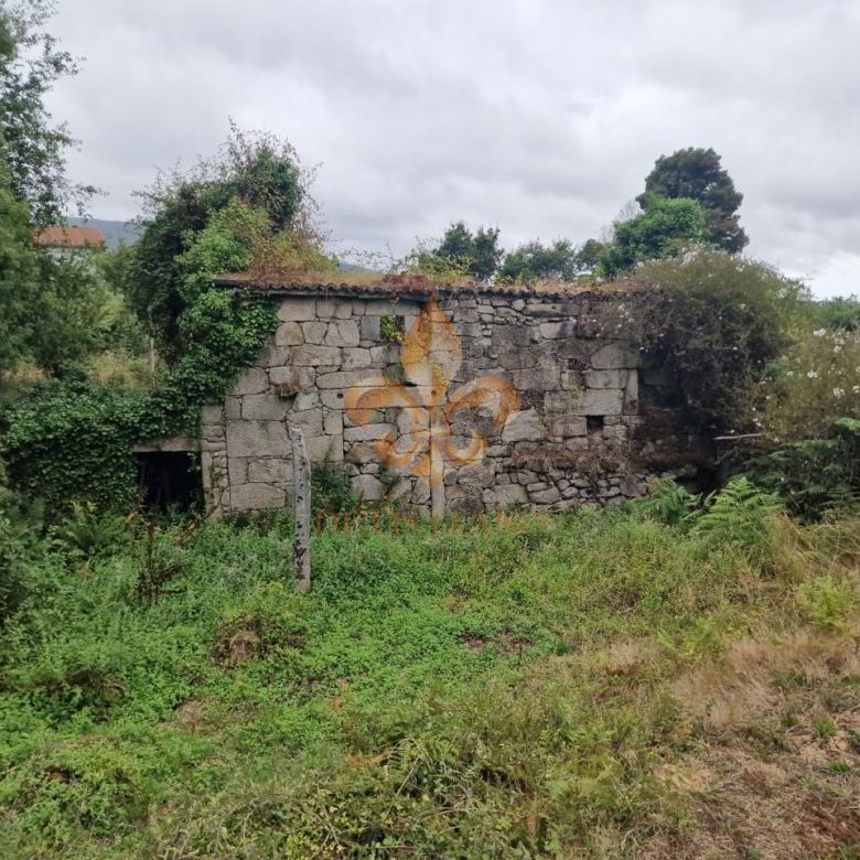 Casa rústica en venta en Peitieiros – Gondomar
