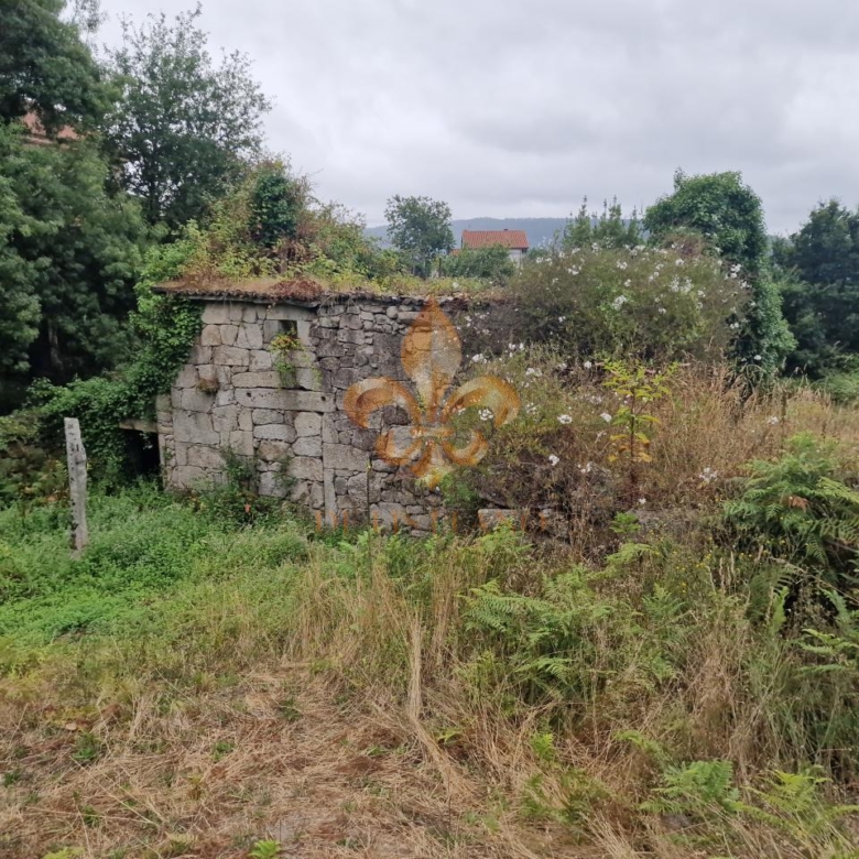 Casa rústica en venta en Peitieiros – Gondomar