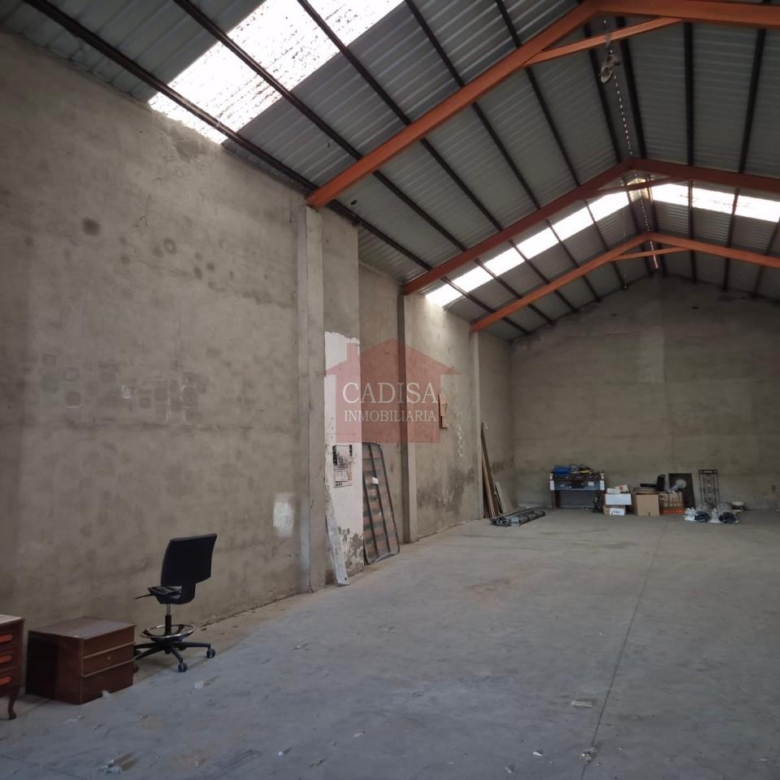 NAVE EN ALQUILER EN VILLARES PUEBLO CENTRO