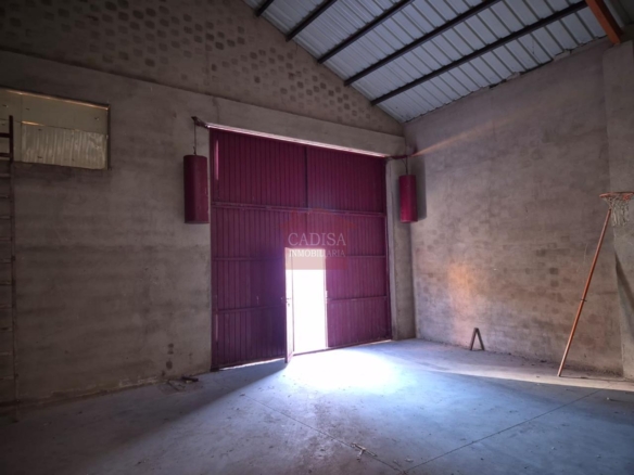 NAVE EN ALQUILER EN VILLARES PUEBLO CENTRO