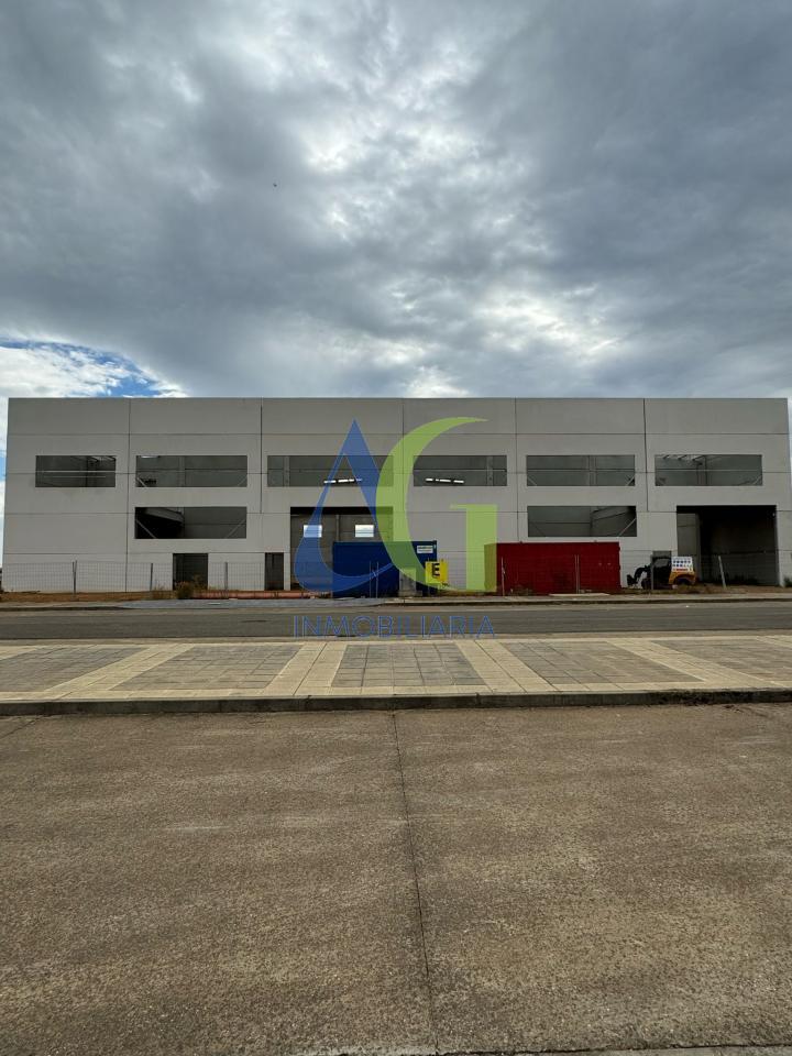 175378019922700027497_174369683835 SE ALQUILA NAVE NUEVA DE 3.000M EN VILLADANGOS DEL PARAMO